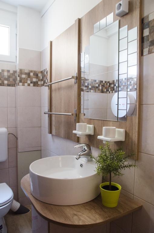 Green Corner Wellness Püspökladány Bagian luar foto